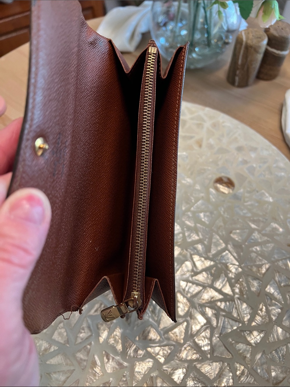 AUTHENTIC Vintage Louis Vuitton Sarah Wallet - Picture 11 of 13